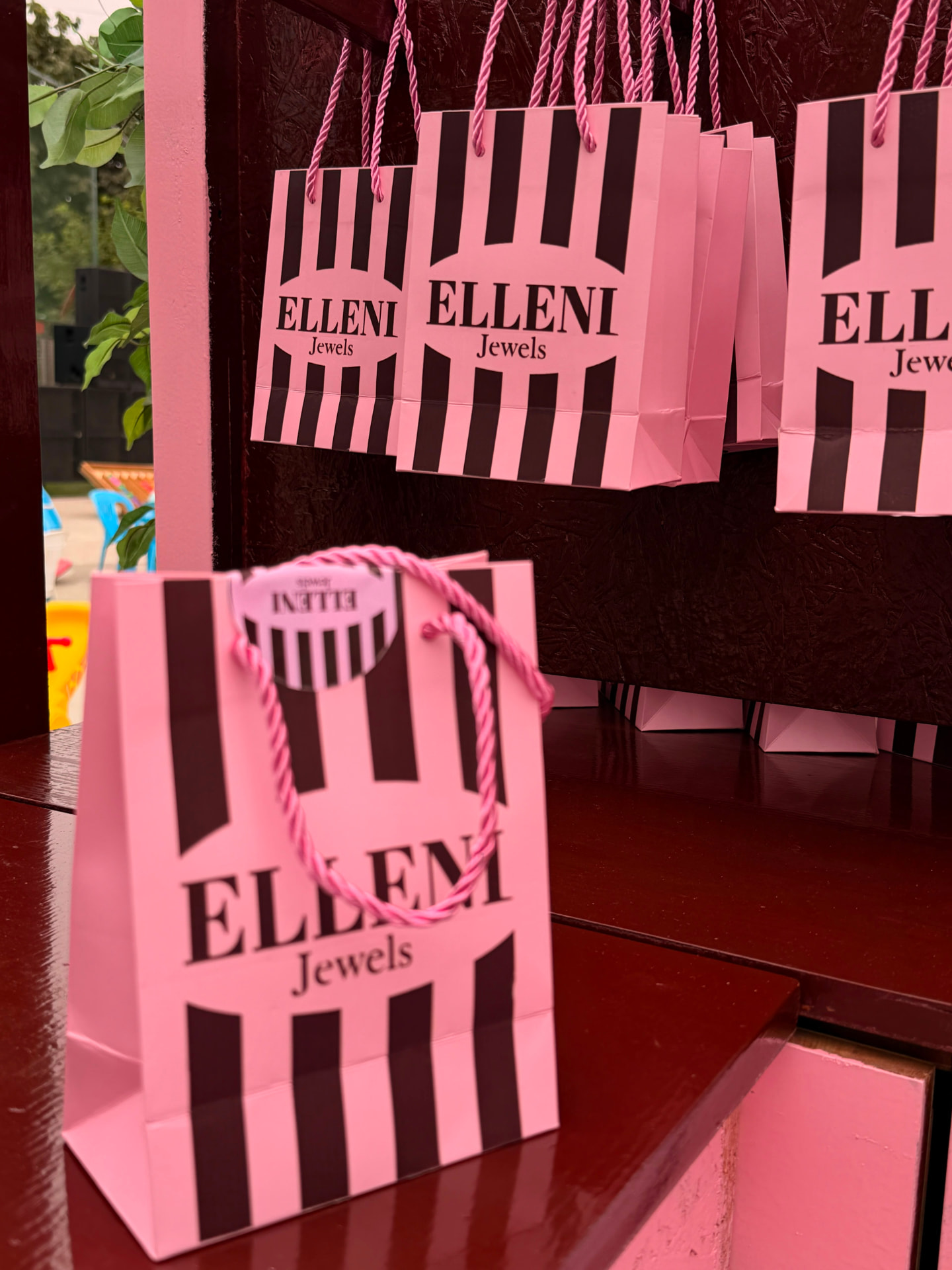 Publicação da comunidade Elleni Jewels no Instagram